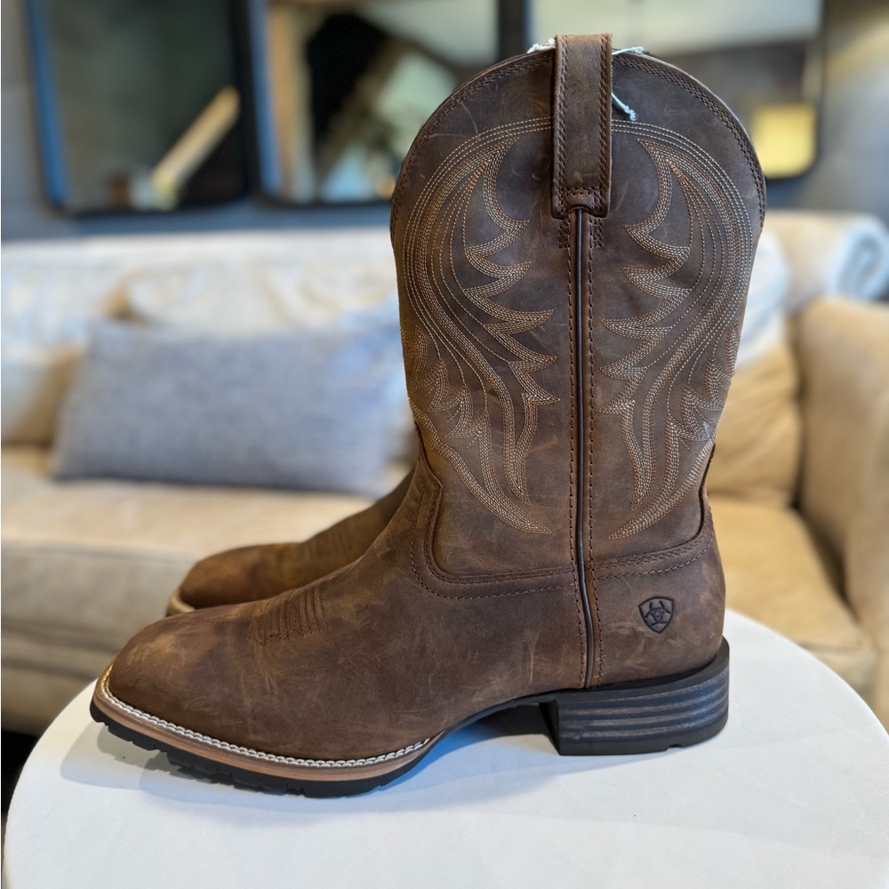 Ariat Distressed Brown Hybrid Rancher Western Boot, Like New, See Flaw Details - Picture 8 of 9